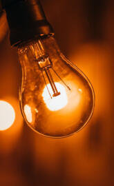 Incandescent bulb