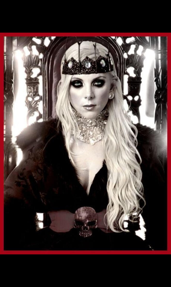 Goddess Maria Brink
