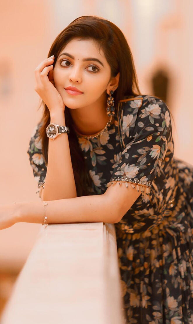 Athulya Ravi