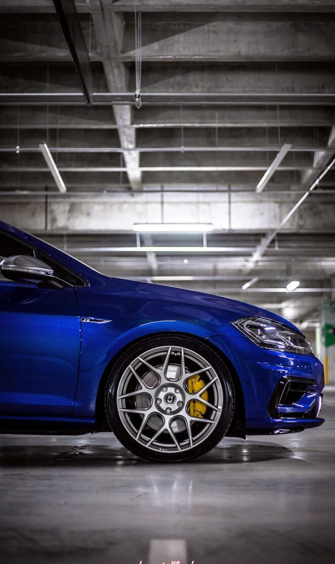 Golf R