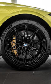 2021 BMW M4 rim