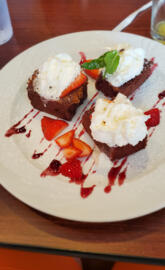 Red velvet French toas