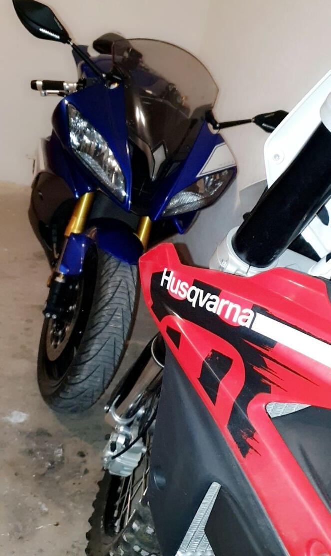Yamaha R6 and husky