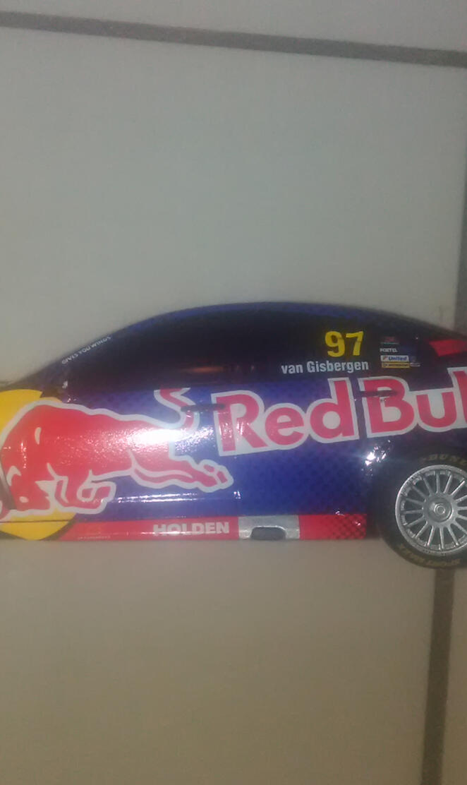 V8 supercar