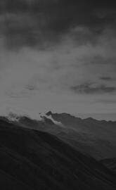 Monochrom Mountain