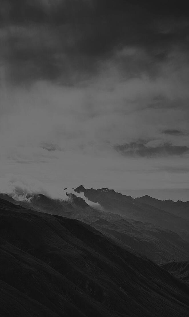 Monochrom Mountain
