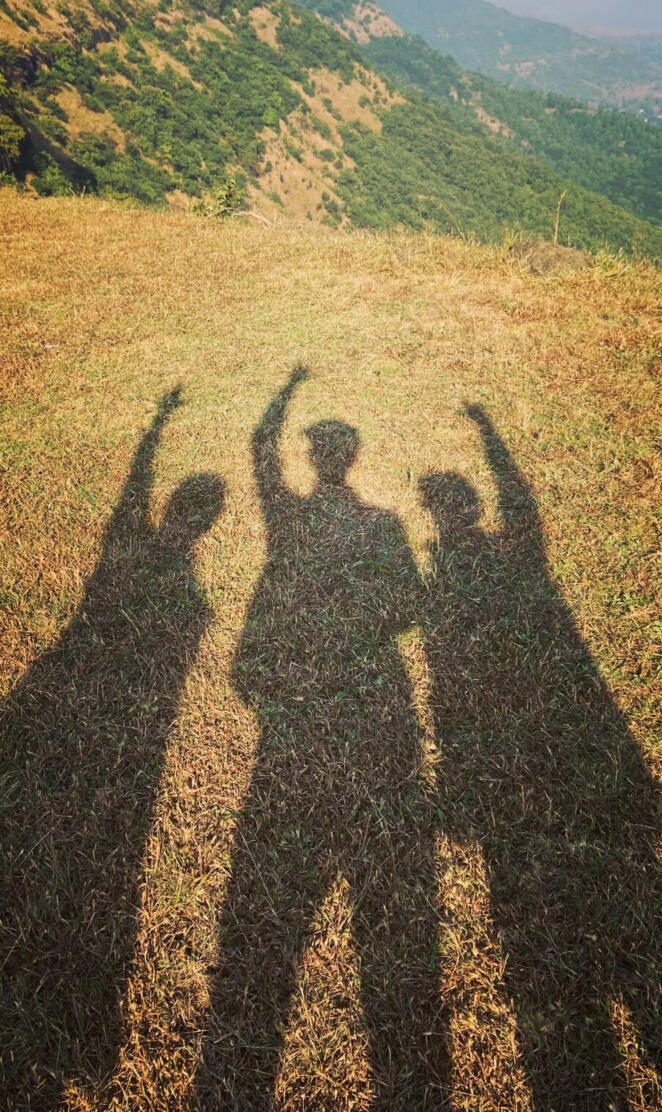 Shadow brothers