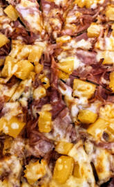 Hawaiian pizza