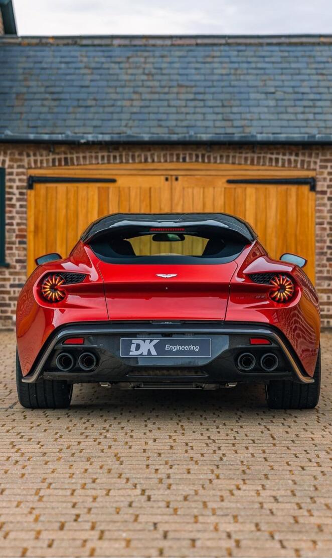 Aston Martin Vanquish