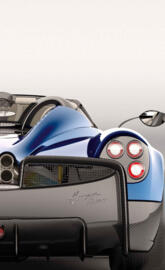 PaganiHuayraRoadster