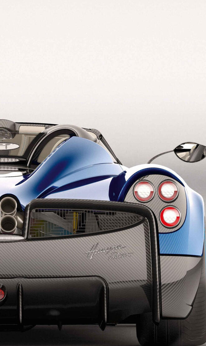 PaganiHuayraRoadster