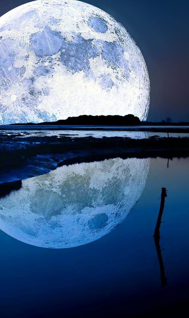 Refletion Moon