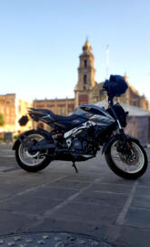 Pulsar ns 200 bajaj 22