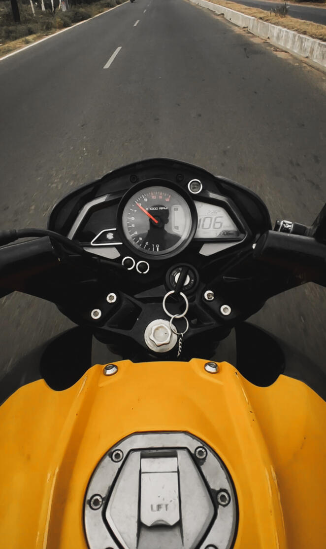 Ns200 pulsar Wallpaper