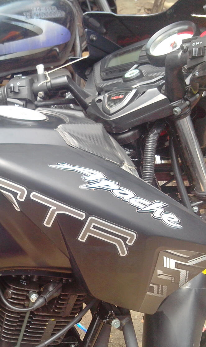 TVS APACHE RTR 180