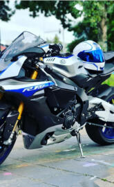 Yamaha R1M