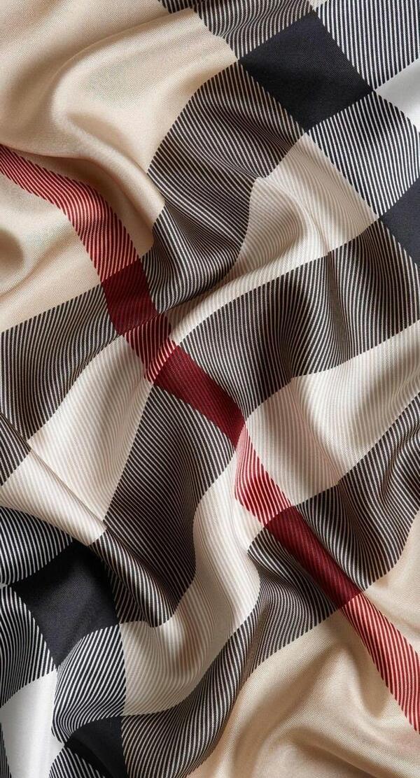 Model fashion tissue scarf