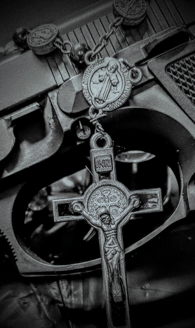 Abstract Christ & Gun