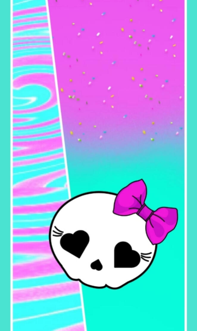 Girlie little skull