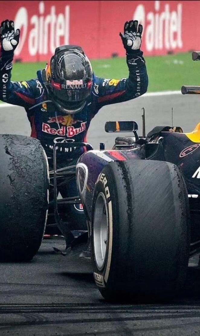 Vettel Redbull f1