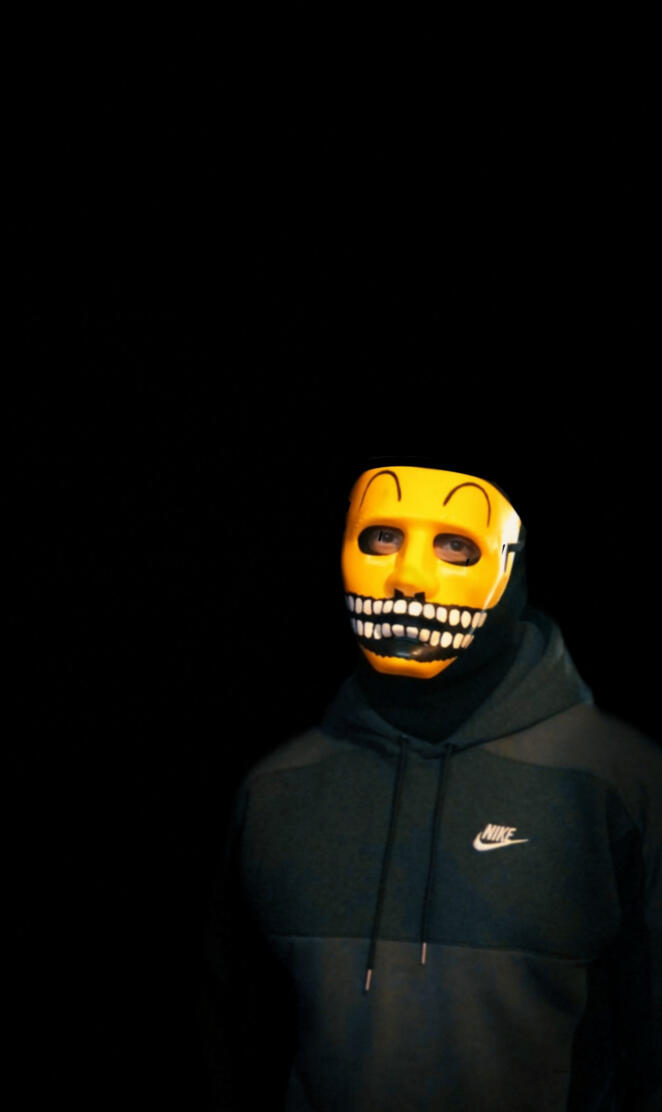 Mask nike