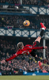 Garnacho bycycle kick