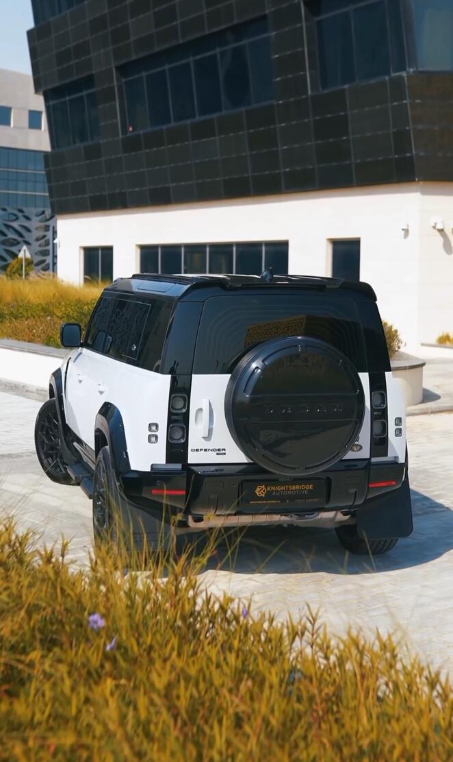 Urban Land Rover Defender