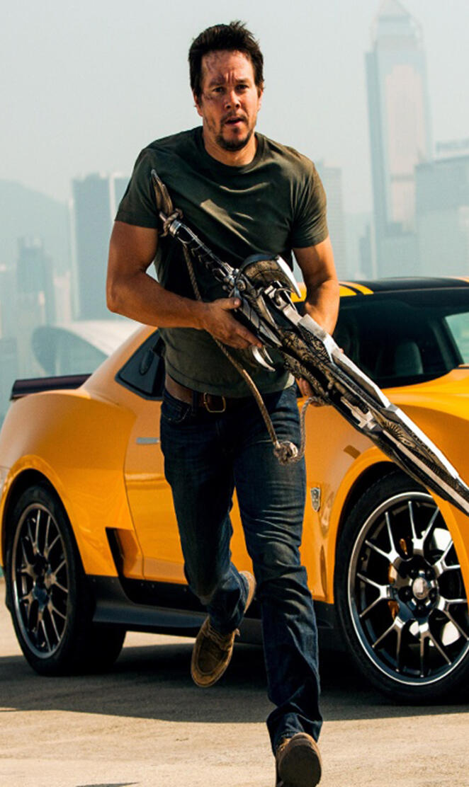 MARK WAHLBERG IN TRA