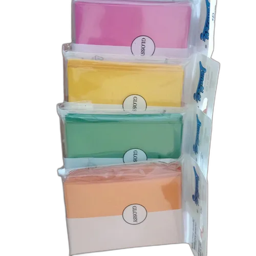 Paquetes de forros estrechos, glossy, con 60 unidades.