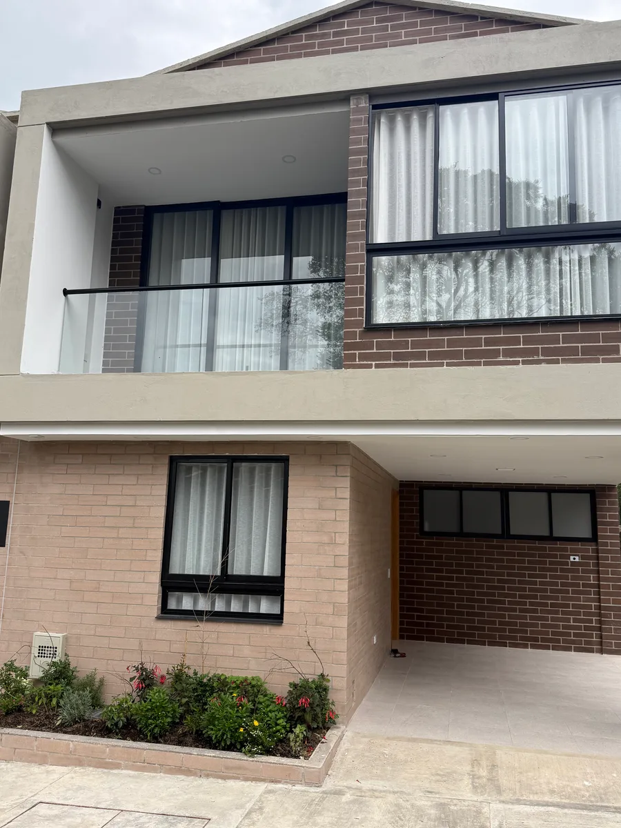 Casa en venta en RETIRO de 156 m² - Imagen 1