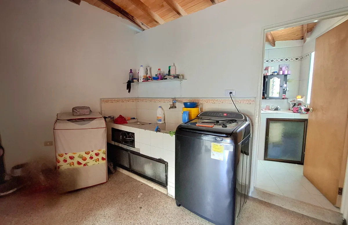 Edificio en venta en Robledo de 127 m² - Imagen 15