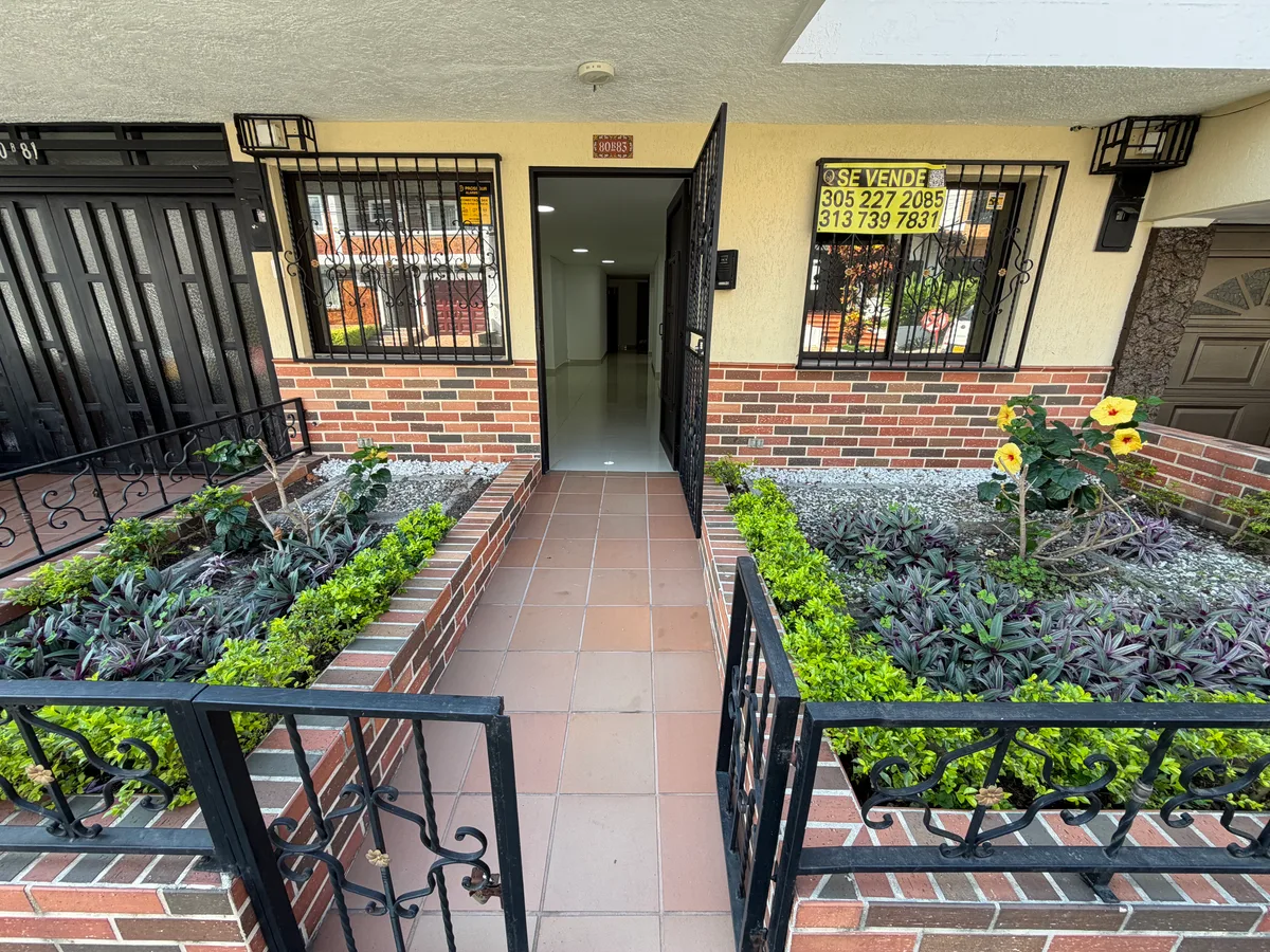 Casa en venta en Laureles-Estadio de 192 m² - Imagen 2