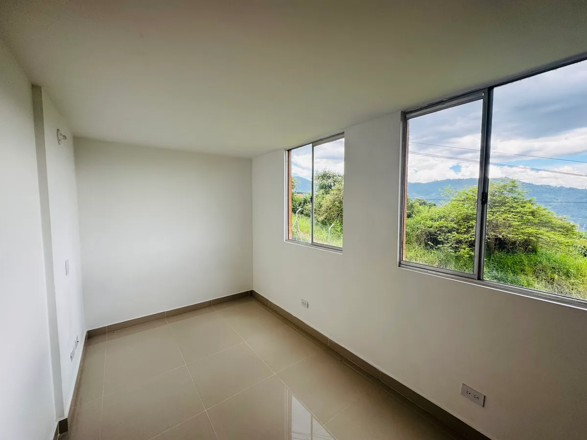 Apartamento en venta en San Antonio de Prado de 44.12 m² - Imagen 10